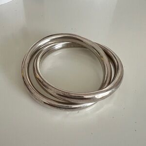 64. Silver Bangle Bracelet.
